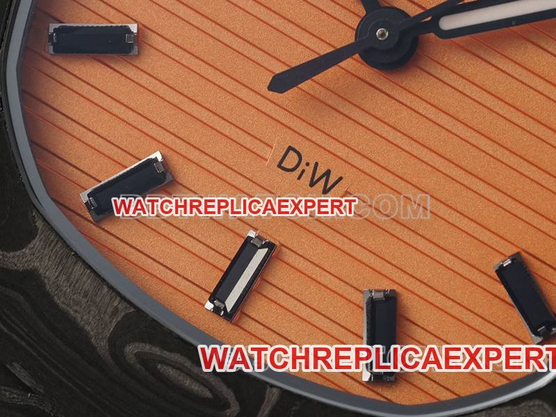 Patek Philippetop-tier replica watch DIW factory Nautilus orange plate carbon fiber mechanical steel bracelet model 5711front live photo