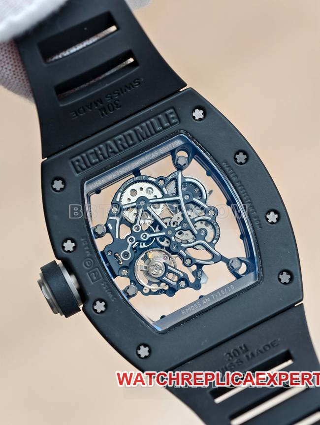 Richard Mille montre réplique haut de gamme usine APS tourbillon mécanique céramique noire caoutchouc modèle RM055photo du fond de boîte