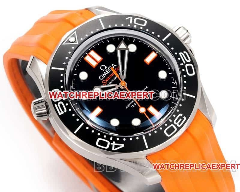 Omega best replica watch OR factory Seamaster 300m black dial mechanical orange rubber model front live photo
