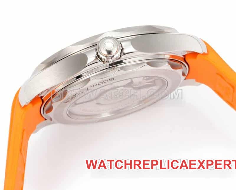Omega best replica watch OR factory Seamaster 300m black dial mechanical orange rubber model front live photo