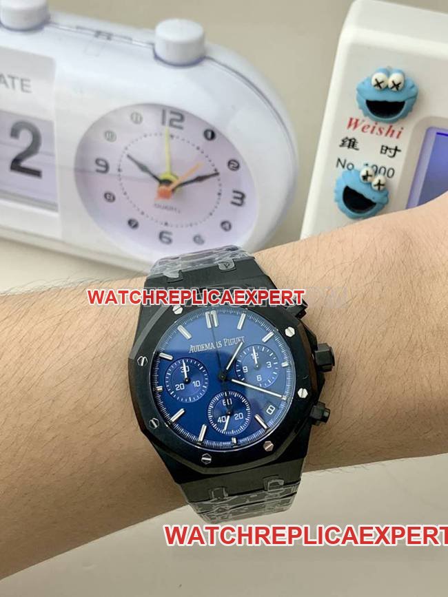 Best replica watch BLS factory Audemars PiguetRoyal Oakblue dial black ceramic mechanical 26420front live photo
