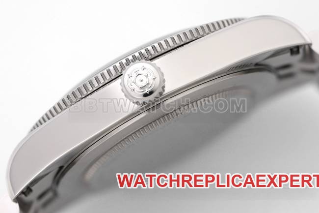 Best replica watch Tudor Biwan ZF factory blue dial54 type M79000side live photo