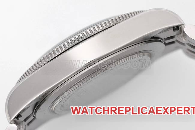 Best replica watch Tudor Biwan ZF factory blue dial54 type M79000side live photo