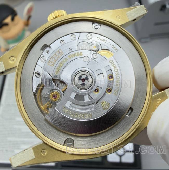 Best replica watch Rolexblack dialPPM factory Day-Date mechanical yellow goldcaseback live photo
