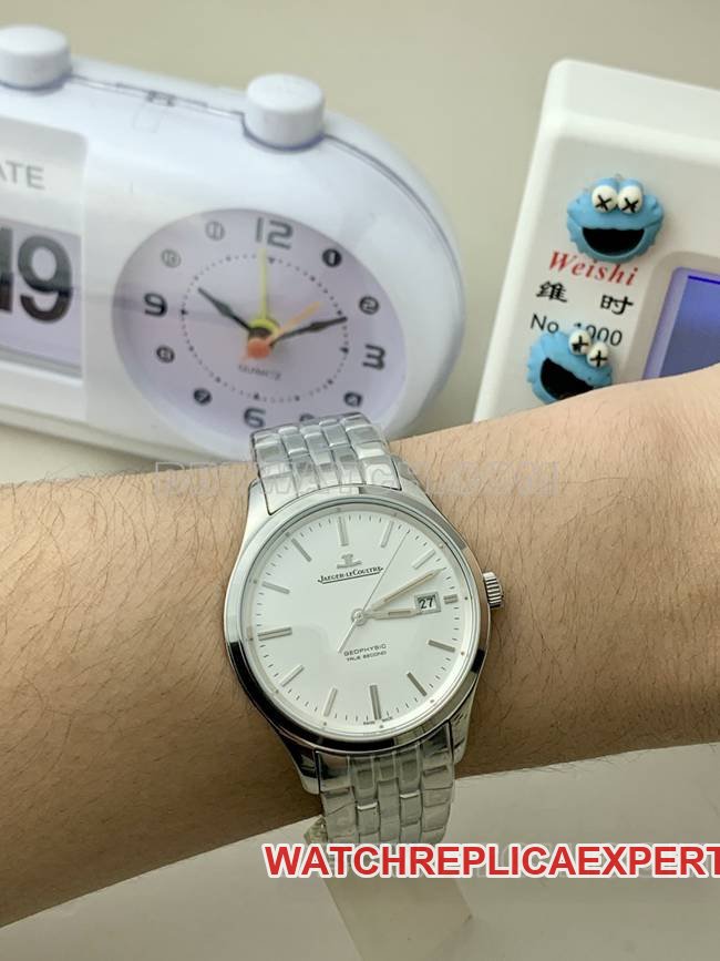 Best replica watch Jaeger-LeCoultreV9 Factory master silver dial899 mechanical steel bracelet front live photo