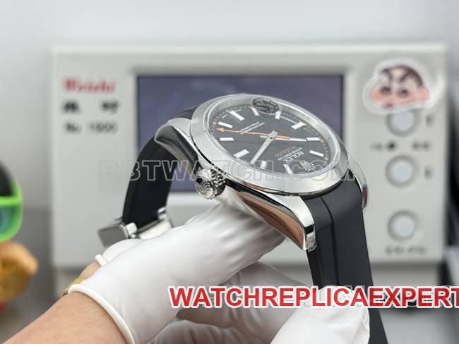 top-tier replica watch magnetic type VS FactoryRolexblack dial black rubber model side live photo