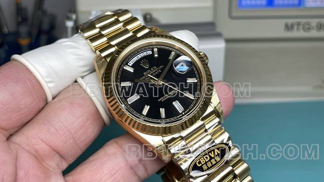 Best replica watch CBD factory RolexDay-Date3255 mechanical black dial40mmfront live photo