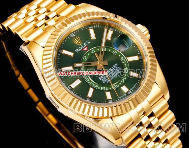 AR+ factory best replica watch Rolex pilot green dial mechanical yellow gold steel braceletfront live photo