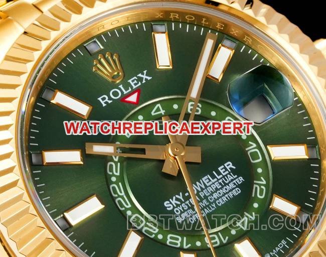 AR+ factory best replica watch Rolex pilot green dial mechanical yellow gold steel braceletfront live photo