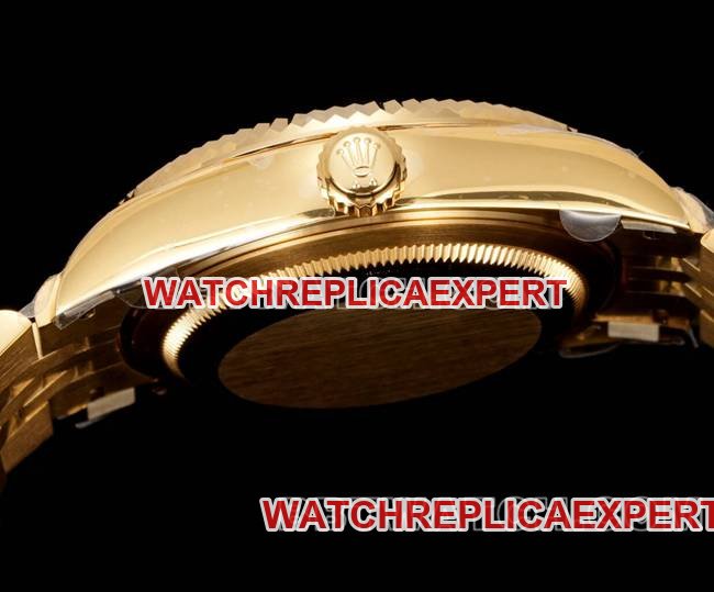 AR+ factory best replica watch Rolex pilot green dial mechanical yellow gold steel braceletside live photo