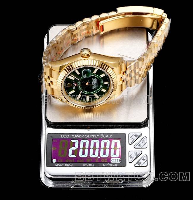 AR+ factory best replica watch Rolex pilot green dial mechanical yellow gold steel bracelet weight live photos