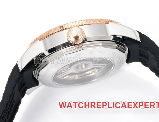 top-tier replica watch super ocean culture BLS factory Breitlingblack dial rubber braceletside live photo