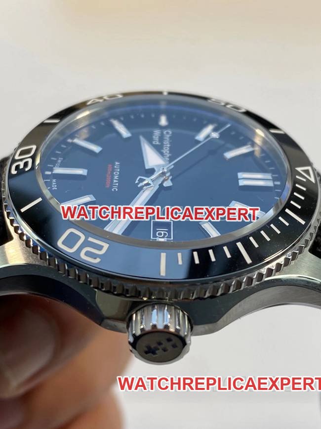 top-tier replica watch christopher ward black dial rubber braceletside live photo