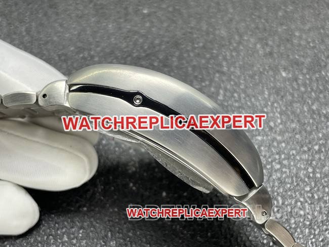 Best replica watch ABF factory Frank Muller V45black dial steel braceletside live photo