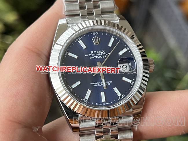 Best replica watch ERF factory log Rolexblue dial3235 mechanical 41mmfront live photo