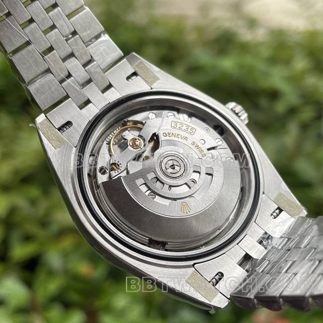 Best replica watch ERF factory Rolex log green dial3235 mechanical 41mmcaseback live photo