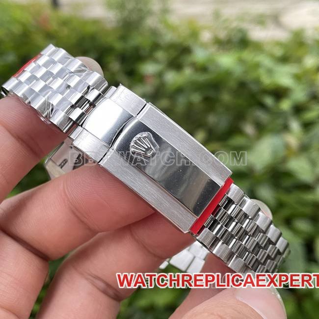 Best replica watch log ERF factory Rolexgreen dial3235 mechanical 41mmbraceletlive photos