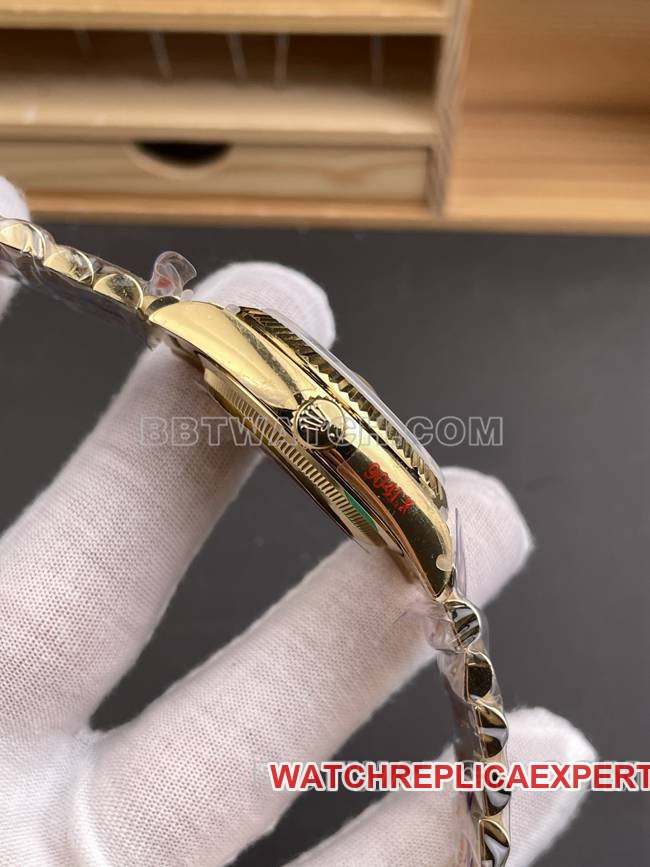 1:1replica watch QF factory Day-DateRolex smoked green dialyellow gold2836 mechanical 36mmside live photo