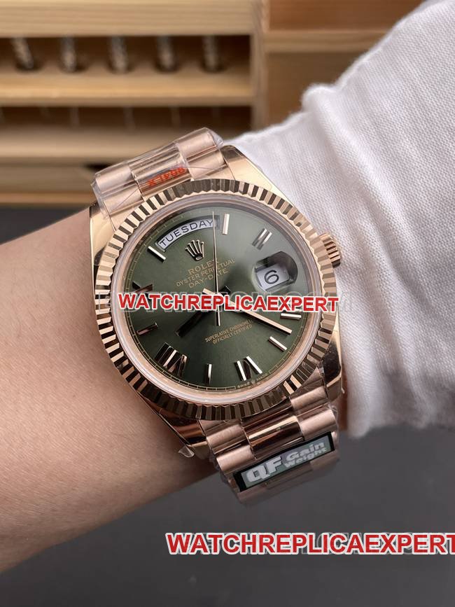 top-tier replica watch QF factory RolexDay-Date olive green dialrose gold40mm wearing live photos