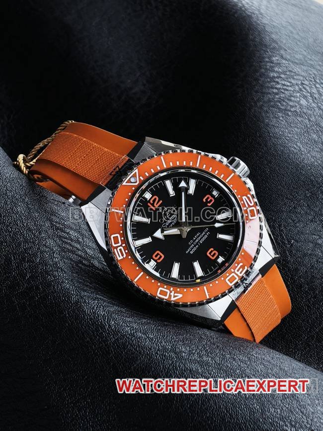 1:1replica watch VS FactorySeamaster 600m black dial orange bezel orange braceletfront live photo