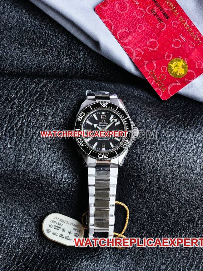 Omega VS Factory melhor réplica Seamaster 600m 42mm mostrador preto pulseira de aço com moldura preta, perfil mais fino, linhas mais nítidas — luxury replica watch guide | Watch Replica Expert