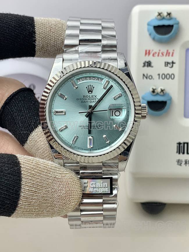 QF Factory 40mm Rolex Day-Date Super Clone Rolex 40mm Ice Blue Dial 40mm 2836 Movimento 185,5g Contrapeso Rolex — luxury replica watch guide | Watch Replica Expert