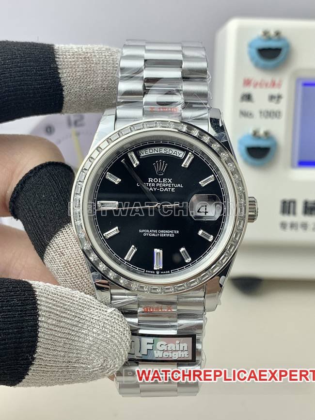 QF Factory 1:1 Réplica Rolex Day-Date 40mm 40mm Rolex 40mm Mostrador Preto Moldura Quadrada de Diamante Relógio Rolex — luxury replica watch guide | Watch Replica Expert