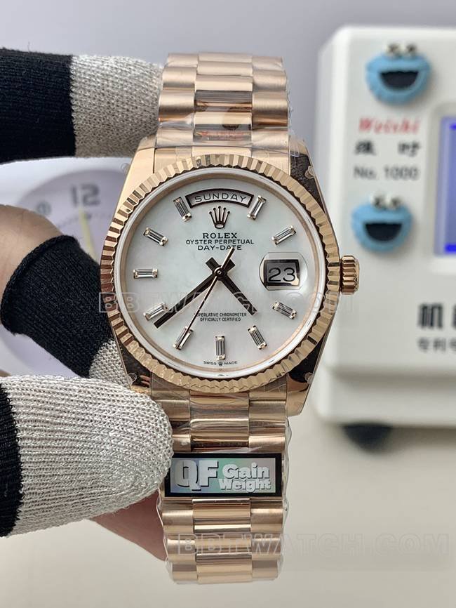 QF Factory Super Clone Rolex Day-Date 36 mm com mostrador madrepérola em ouro rosa — luxury replica watch guide | Watch Replica Expert