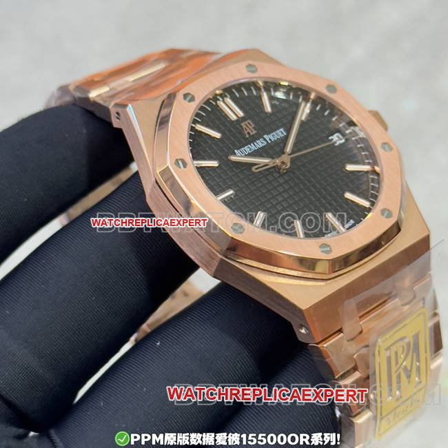 Best Replica Watch PPM Factory Royal Oak Audemars Piguet Black Dial Rose Gold Steel Strap 15500 Side Real Shot