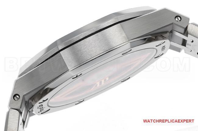 1:1replica watchZF FactoryRoyal OakAudemars Piguetsilver dial15500side live photo
