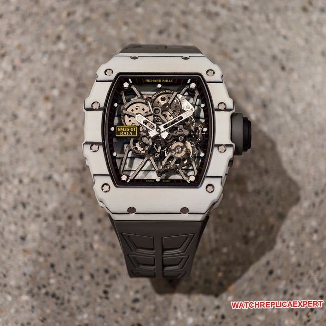 Reloj Richard Mille RM35-01 Super Clone con esfera esquelética y textura de seda mate — luxury replica watch guide | Watch Replica Expert
