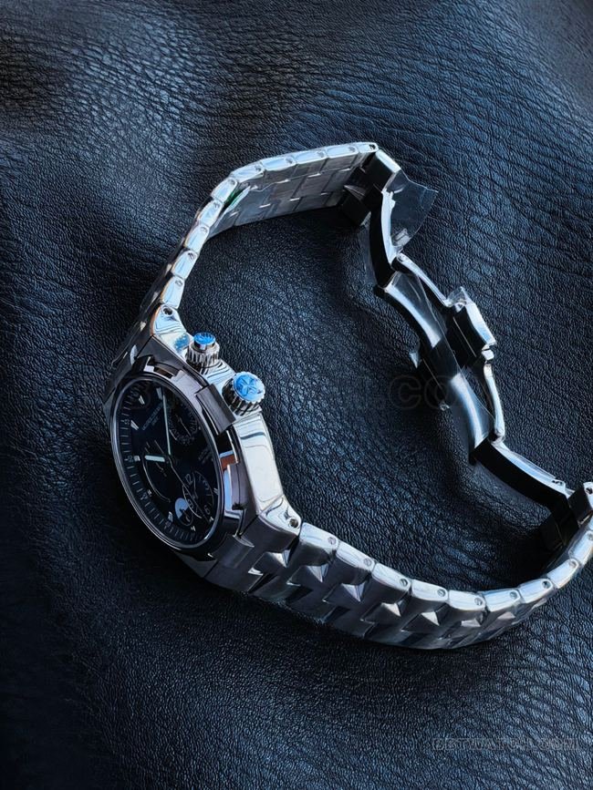 The best replica watch KR factory Vacheron Constantin travels all over the world blue dial47450side live photo