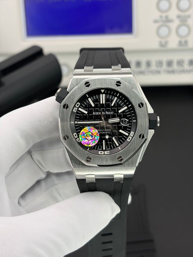 Audemars Piguet APS Factory Royal Oak Offshore Audemars Piguet Black Dial 15710 Melhor réplica de relógio com grande padrão xadrez e anel interno giratório preto — luxury replica watch guide | Watch Replica Expert