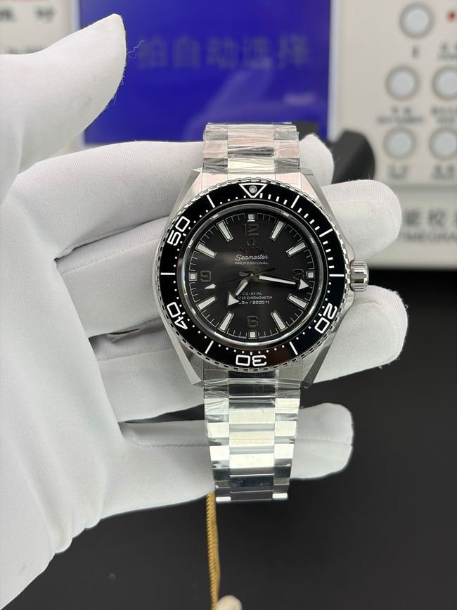 VS Factory Omega Seamaster Super Clone 600 m mostrador preto pulseira de aço clássica — luxury replica watch guide | Watch Replica Expert