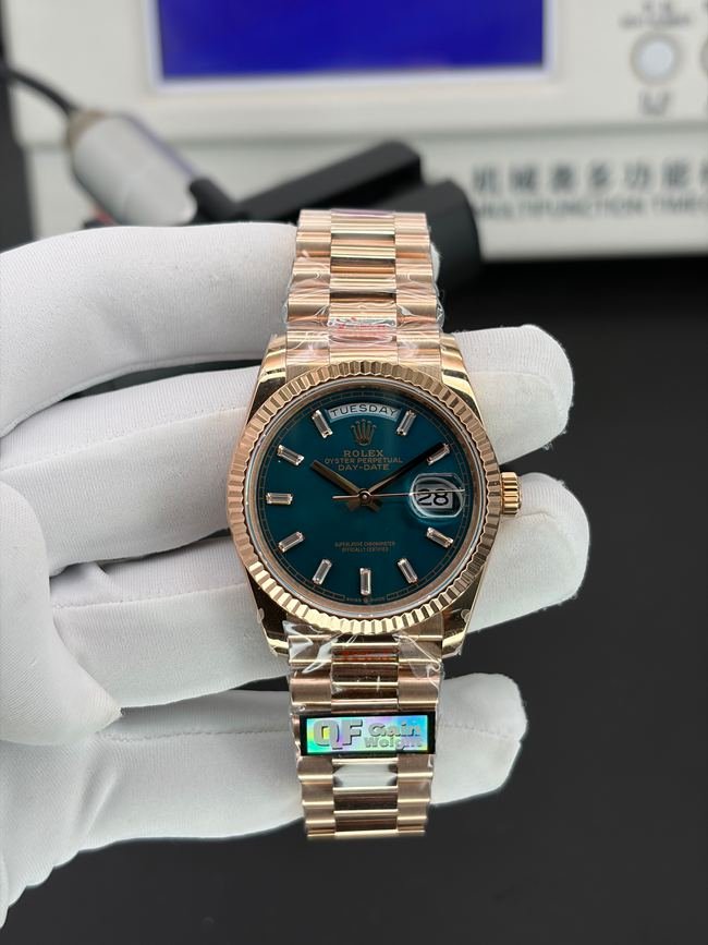 Melhor Réplica Rolex Calendário Semanal QF Fábrica 36mm Mostrador Azul Verde Silhueta Clássica Contemporânea — luxury replica watch guide | Watch Replica Expert