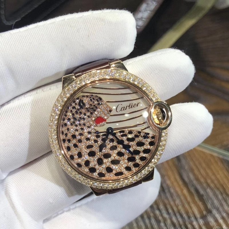 Cartier blue balloon domineering leopard face diameter 36mm Swiss movement front view