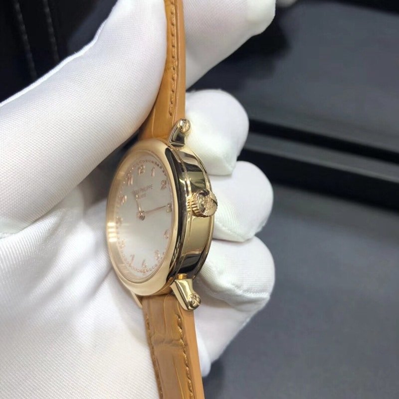 Patek Philippe classic watch series 18K solid gold 35mm Swiss automatic movementmovement side view