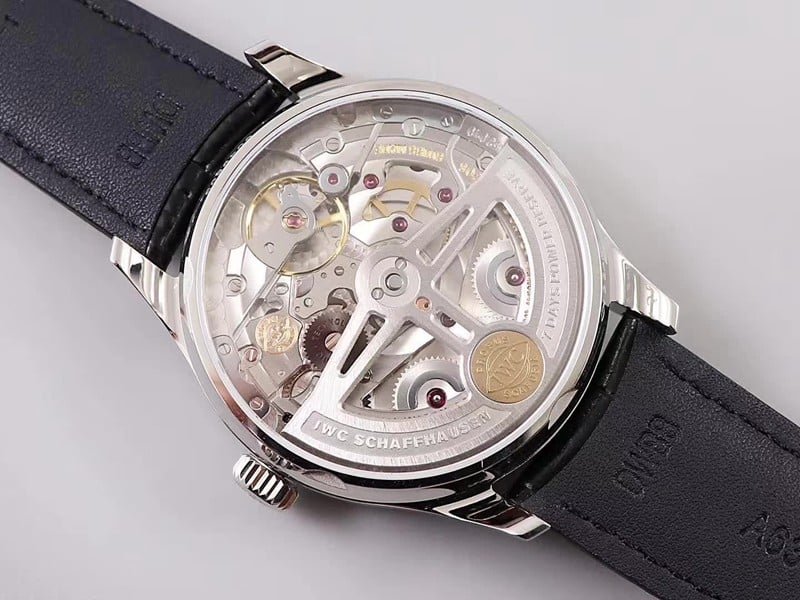 YL factory replica watch IWC Portuguese 7-day chain new plate movement display small seconds movement picture