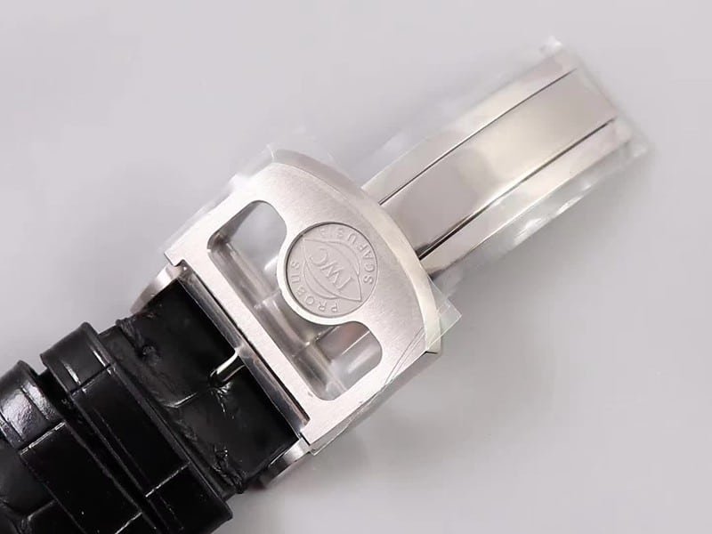 YL factory replica watch IWC Portuguese 7-day chain new plate movement display small seconds clasp picture