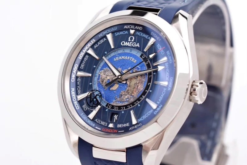 Replica watch vs. Omega's new Seamaster series 220.12.43.22.03.001 front view