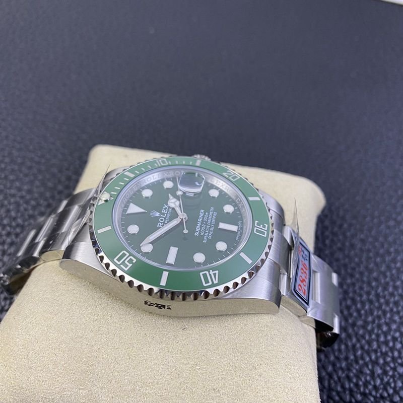 Rolex Starbucks Submariner V3 Edition replica watch side view