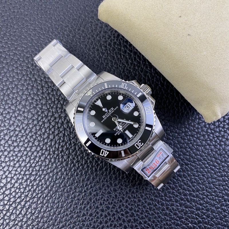 Rolex Black Submariner V3 version replica watch front view