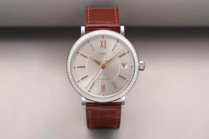 Front view of IWCreplica’s masterpiece, women’s Portofino ultra-elegant watch
