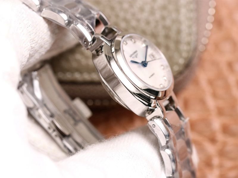 Longines Replica Watches Longines Watch Heart Moon Collection Side View