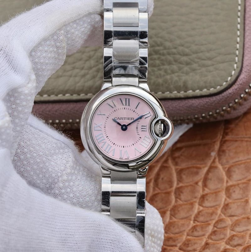 Petite montre rose Cartier Blue Balloon - Série Top Super Clone pour femmes avec mouvement Swiss 057 — detailed review and buying guide | Watch Replica Expert