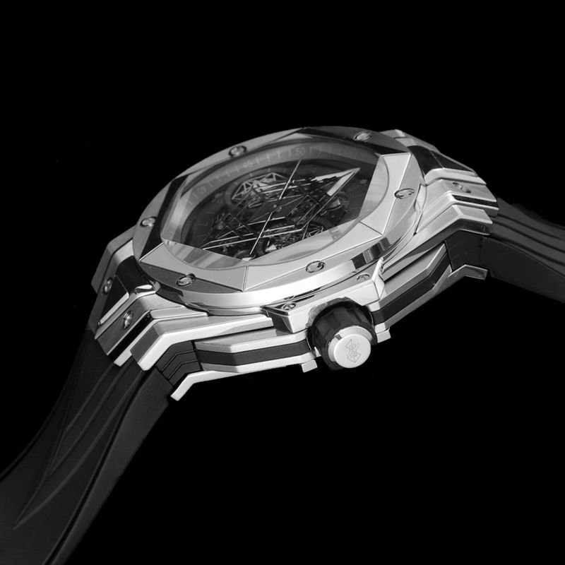 HublotHublotsuper clone watch new BigBangSangBleuII tattoo men's mechanical watch side view