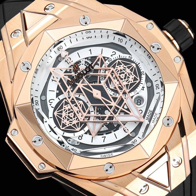 HublotHublothigh-quality replica watch new BigBangSangBleuII tattoo men's mechanical watch front view