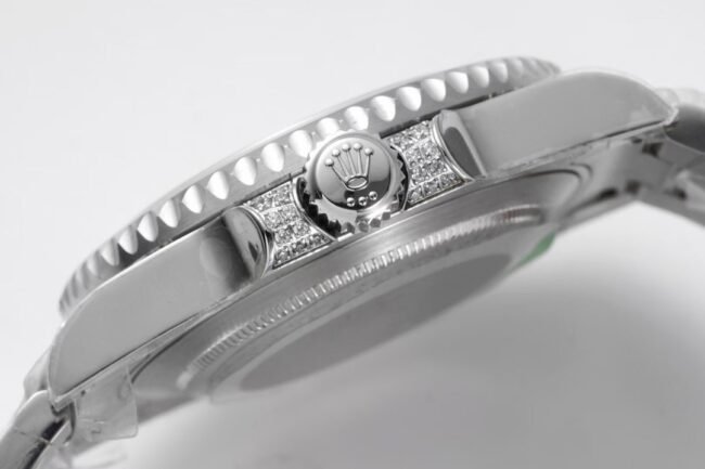 top-tierRolexsuper cloneGMT-Master II watch back diamond customized version luxury sparkling classic trend side view