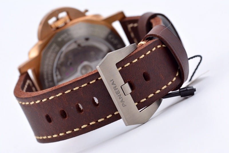 VStop-tier replica Paneraibronze king PAM968 diameter 47MM men's tough guy watch clasp picture