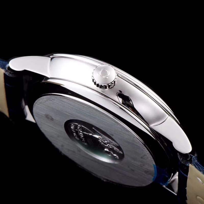 Omegareplica watch disc flyback business series men's mechanical ultra-thin watch light gray track butterfly fly side view